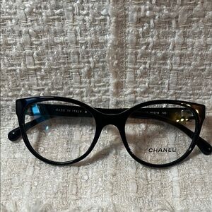 Authentic CHANEL Elegant Black Women's Glasses 3283-q c.888 with bow on temples